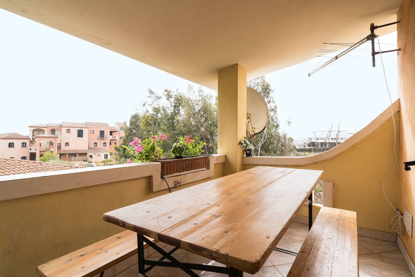 Entire apartment, Apartment 'Casa Nel Centro Di Budoni' with Balcony and Air Conditioning in Budoni, Olbia-Tempio