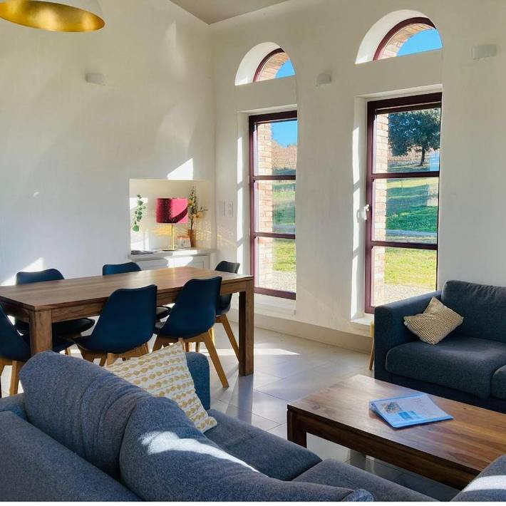 Gîte pour 4 personnes, avec vue ainsi que jardin et piscine à Vacquières - 2