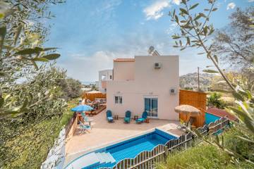 Villa pour 6 personnes, avec jardin dans Rhodes