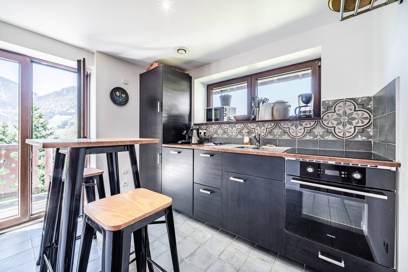 Apartamento entero, Apartamento 'Dent d'Oche' con vistas a la montaña, balcón y Wi-Fi in Vacheresse, Thonon-les-Bains region