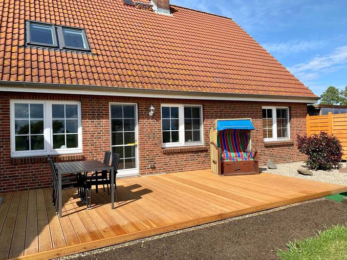 Ferienwohnung für 4 Personen, mit Terrasse und Garten sowie Ausblick
