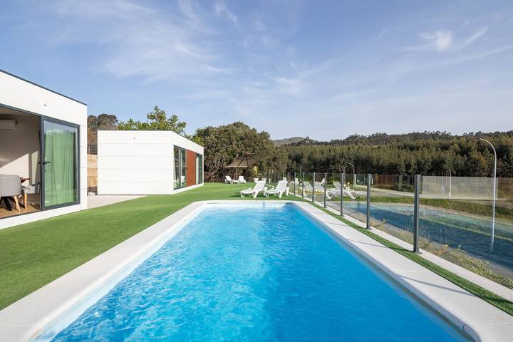 Ganze Wohnung, Ferienwohnung 'Bungalow 1' mit Meerblick, Wi-Fi und Klimaanlage in Posmarcos, A Pobra do Caramiñal