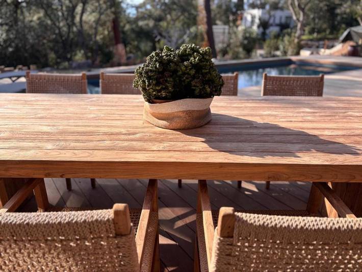 Location de vacances pour 12 personnes, avec piscine ainsi que vue et balcon dans Plage Cala Rossa