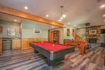 Vacation House for 14 Guests in Deep Creek Lake, Garrett County, Picture 2