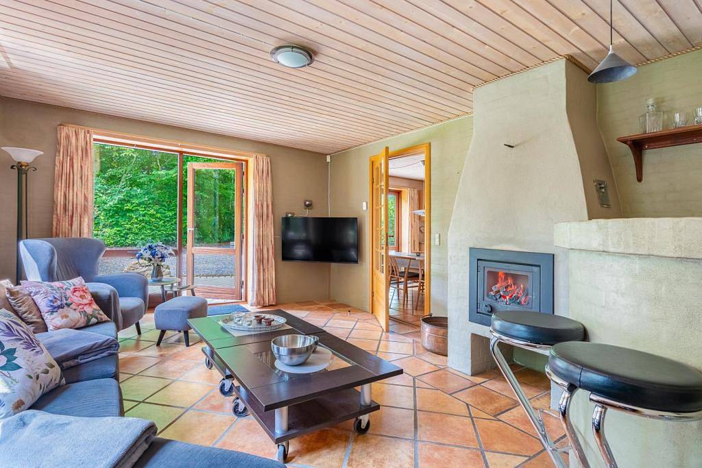 Ferie med hund og familie ved Vesterhavet – sommerhus til 8 personer og 2 hunde in Jegum, Jegum Ferieland