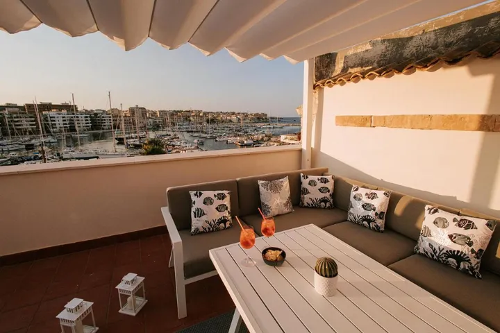 Albergo a gestione familiare per 4 persone, con terrazza - 1