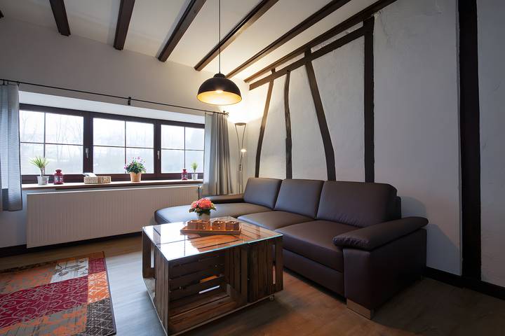 Hel lejlighed, Apartment 'Blomberg' with Shared Terrace and Wi-Fi in Meinerzhagen, Märkischer Kreis