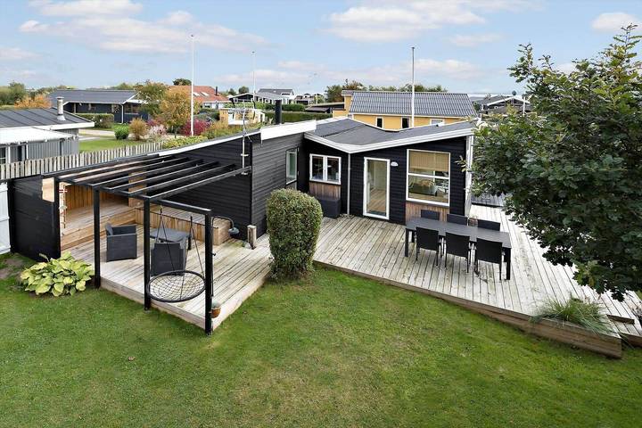 Feriehus for 4 personer, med terrasse, husdyr tilladt - 1