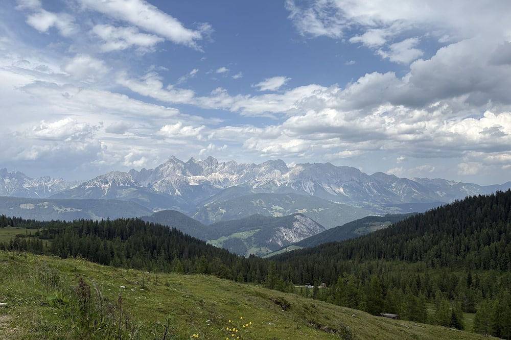 Ganze Wohnung, Schöne Wohnung für 4 Gäste mit  W-Lan, Tv, Haustiere erlaubt und Panoramablick in Forstau, Ski Amadé