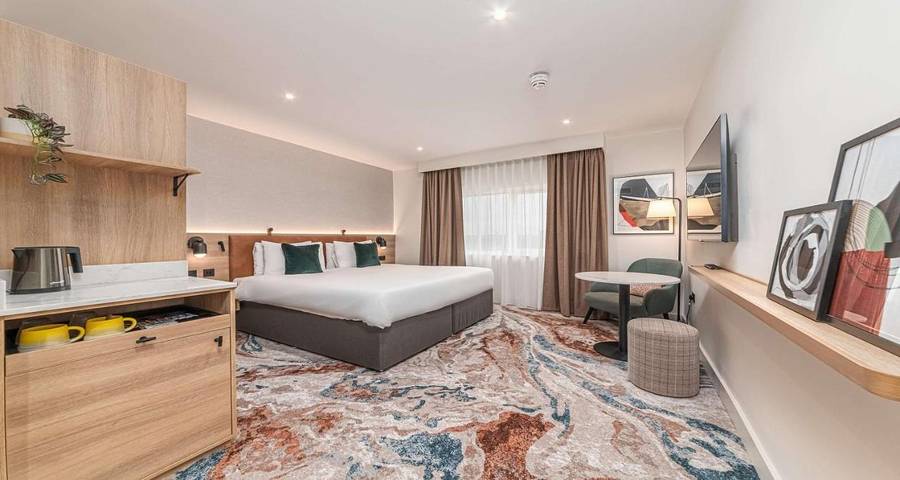 Hôtel pour 2 personnes, avec jardin à Corby - 4