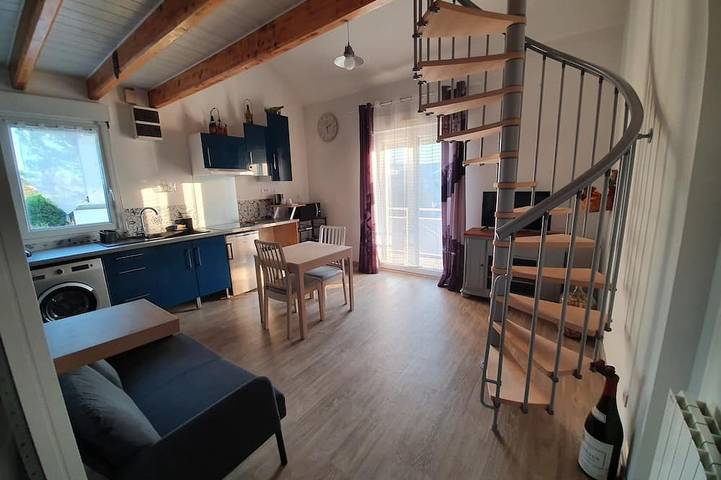 Location de vacances pour 2 personnes, avec balcon à Nuits-Saint-Georges