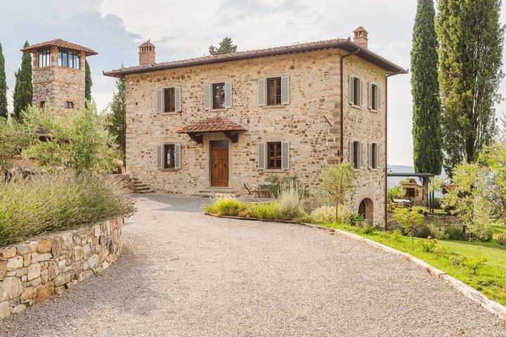 Casa vacanza per 10 persone, con giardino e terrazza a Radda in Chianti