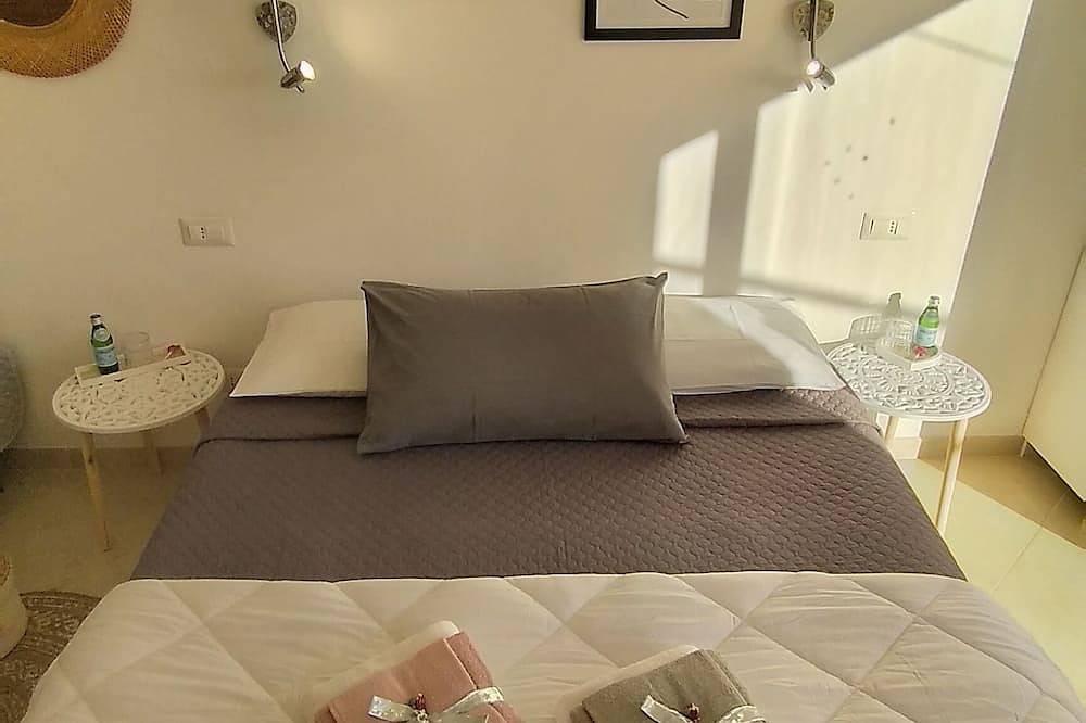 Cozy house facing the sea. in Santa Marinella, Rome Province