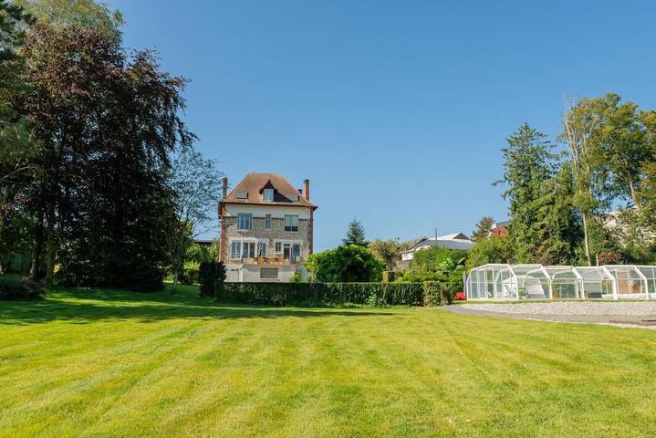 Villa pour 14 personnes, avec vue ainsi que piscine et jardin dans les Ardennes - 2