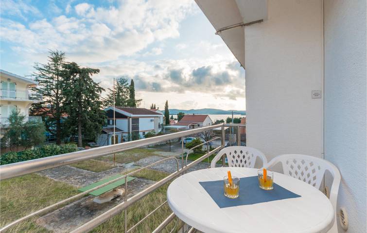 Ferienwohnung für 4 Personen, mit Terrasse in Sveti Filip i Jakov - 4