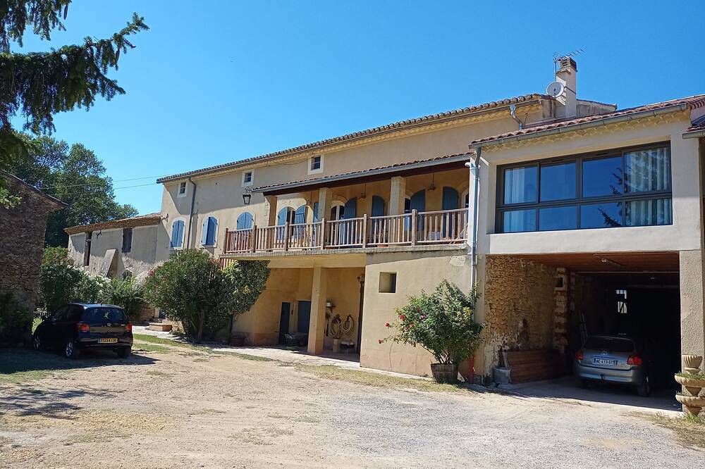 Appartement entier, Gite Letang de Condi Studio 55 m2 , 4 Pers , Clim , Wifi, Jardin , Terrasse in Mornas, Vaucluse
