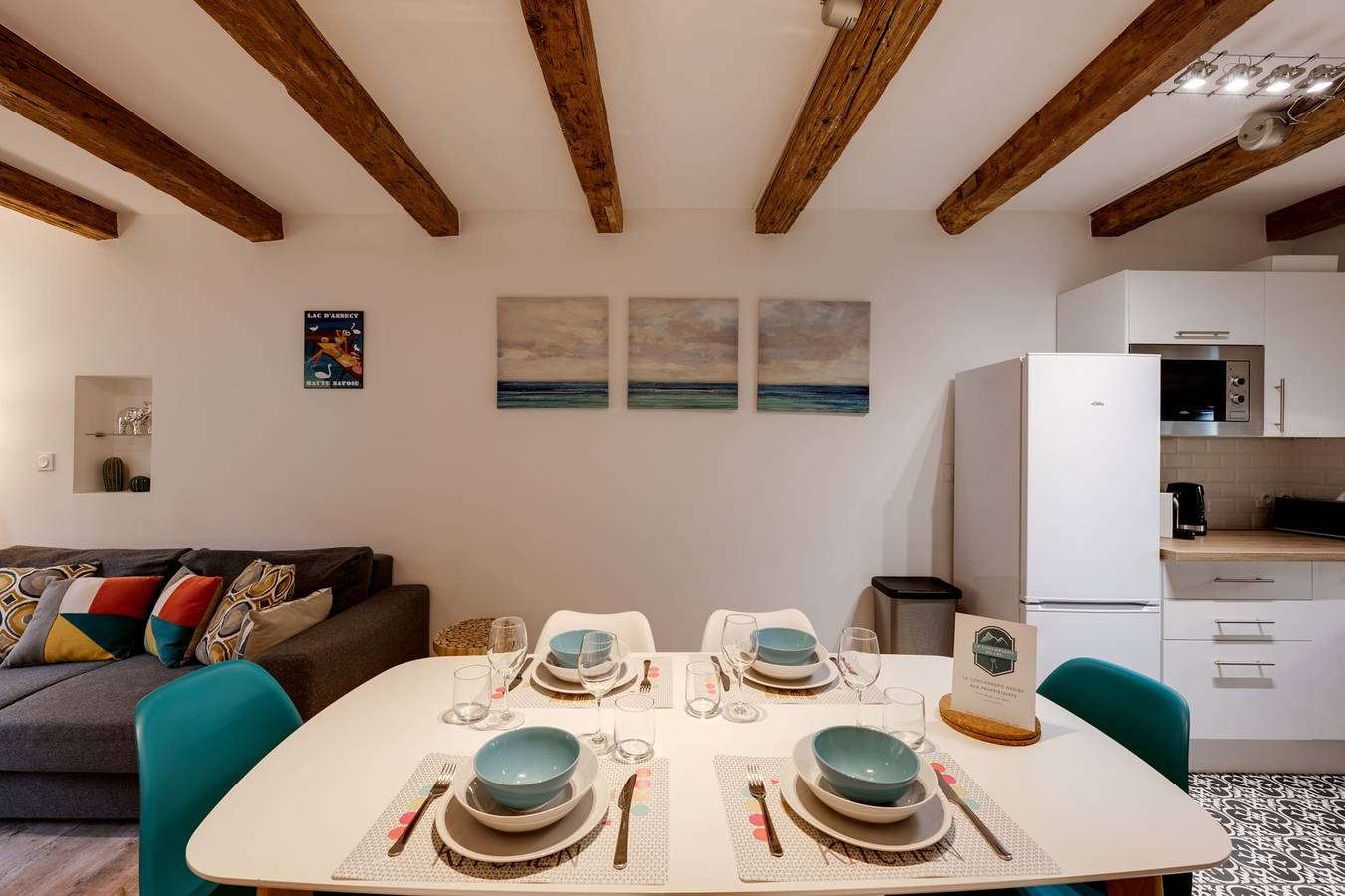 Entire apartment, 🎖Le Paquier 9 ⭐⭐⭐ The charm in the heart of the Old Town 150m from the Lake in Annecy, Annecy (commune)