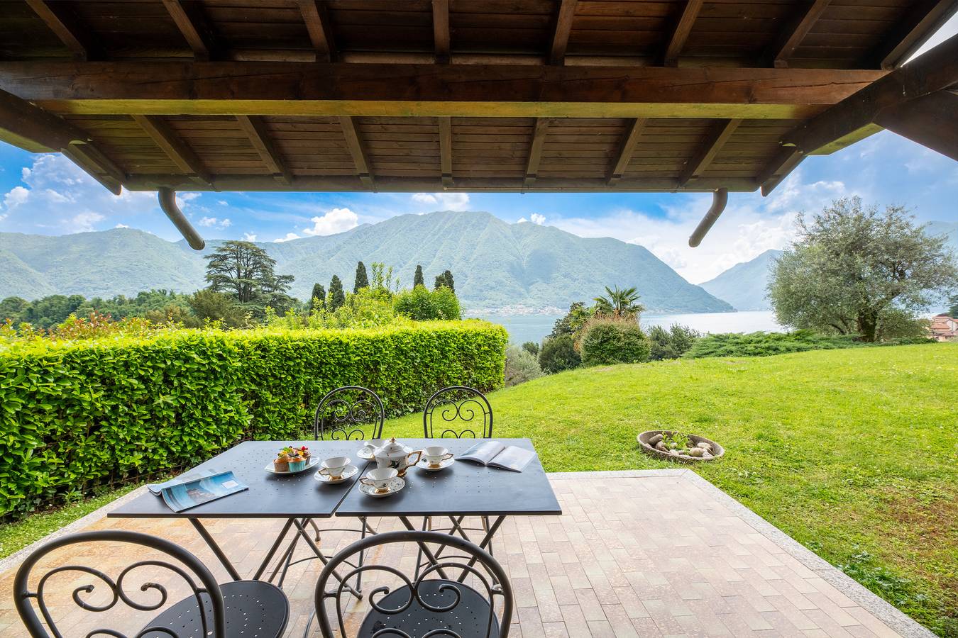 Appartamento intero, Lakeside Haven: Appartamento moderno con vista sul lago e parcheggio in Sala Comacina, Sala Comacina e dintorni