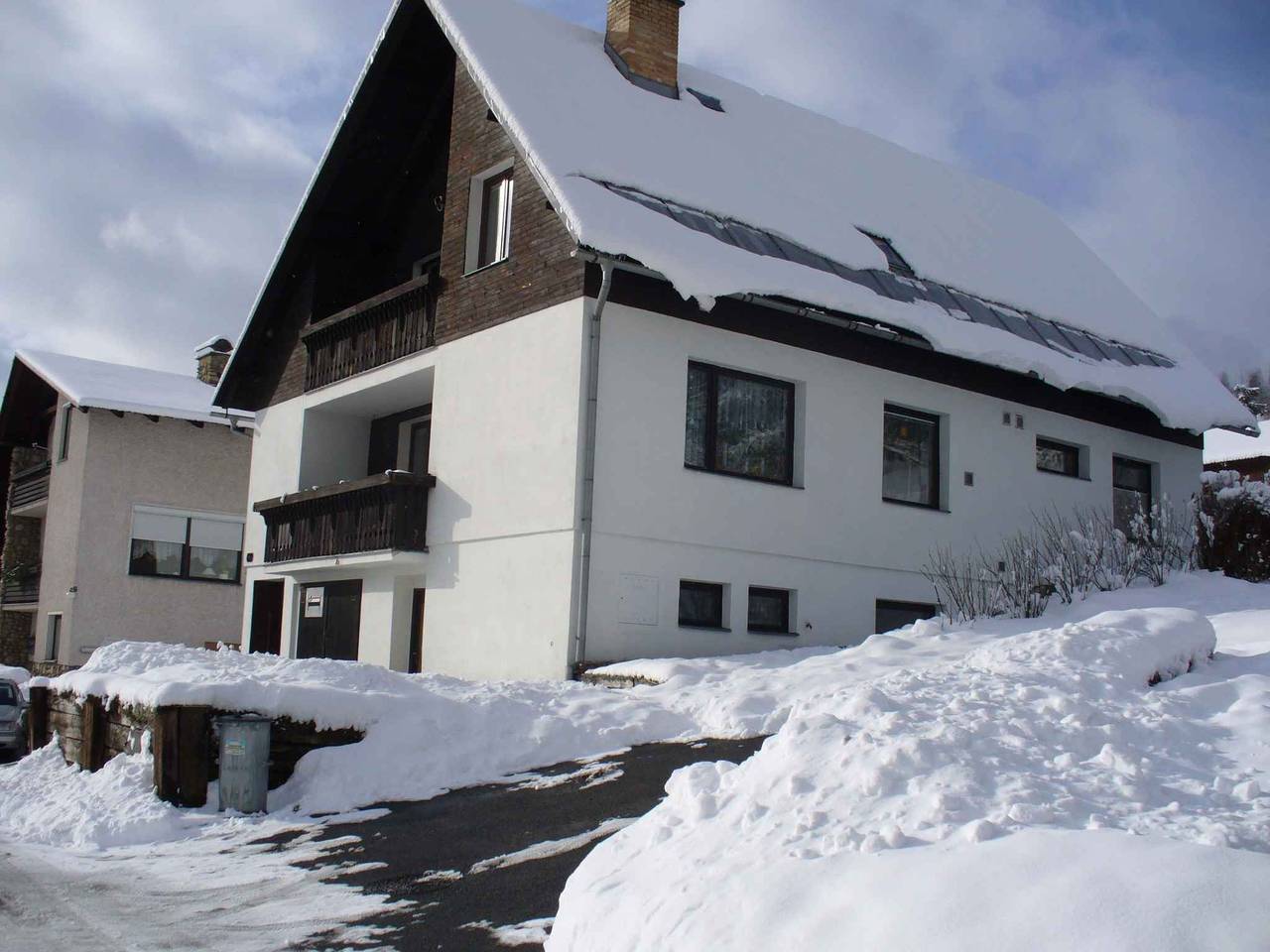 Cały apartament wypoczynkowy, Apartament wakacyjny w ośrodku narciarskim z Wi-Fi  in Rokytnice nad Jizerou, Karkonosze Czechy