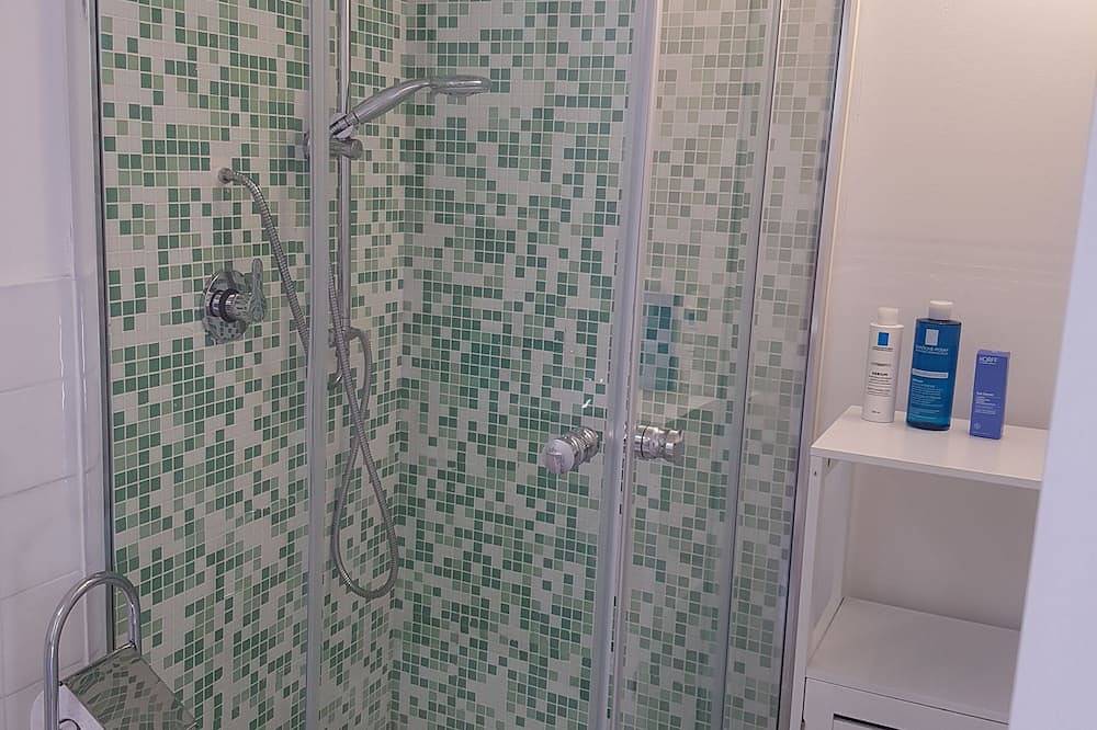 10% Disc. Rosa Dei Venti Room with bathroom, no kitchen, view of Arcip.Maddalena in Baja Sardinia, Arzachena
