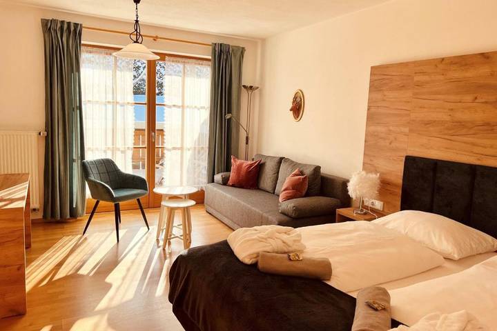 Hôtel pour 2 personnes, avec Balcon et Jacuzzi ainsi que Terrasse et Jardin à Peissenberg