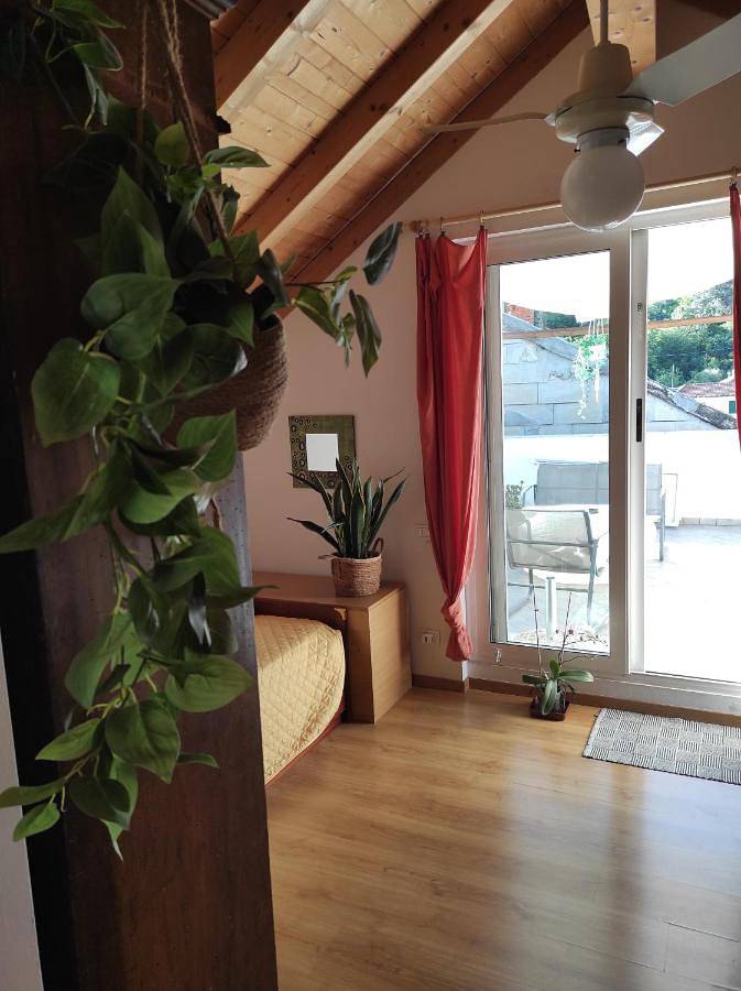 Maison d’hôte pour 2 personnes, avec Balcon et Terrasse à Vado Ligure