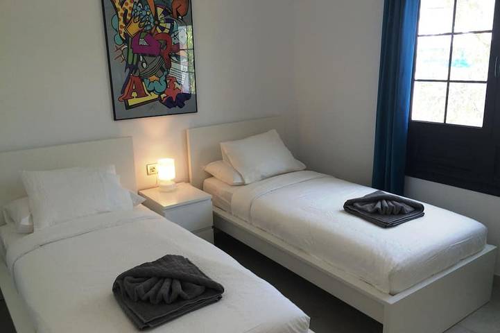Ganze Wohnung, Frontlinie, modern, neu renoviert, herrlichem Meerblick, Pool, WiFi, Sky in Puerto del Carmen, Tías