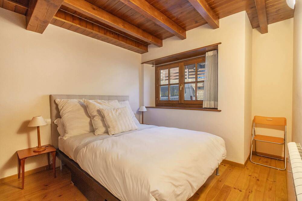 Apartamento entero, Gessa Baqueira . Apartamento Con Terraza in Gessa, Alto Arán