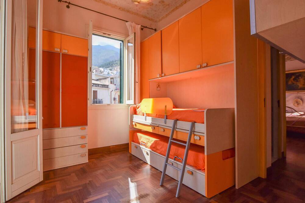 Appartement entier, Awesome apartment in Castellammare d.G. with Wifi in Castellammare del Golfo, Province de Trapani