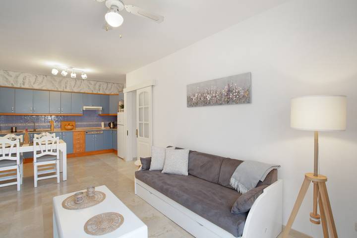 Entire apartment, Vacation Apartment 'Mangueros Suite 18 Puerto de Mogán' with Mountain View and Shared Pool in Puerto de Mogan, Mogán