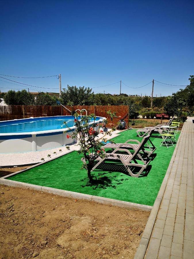 Casa de férias para 3 pessoas, com jardim e vista e ainda piscina em Reguengos de Monsaraz