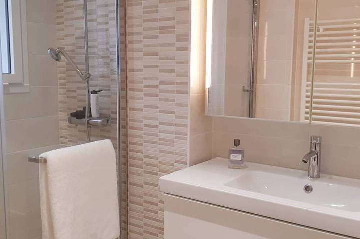 Apartamento entero, Nuevo 2019. Apartamento con vistas al puerto deportivo, clasificado 4 estrellas. in Perros-Guirec, Costa de granito rosa