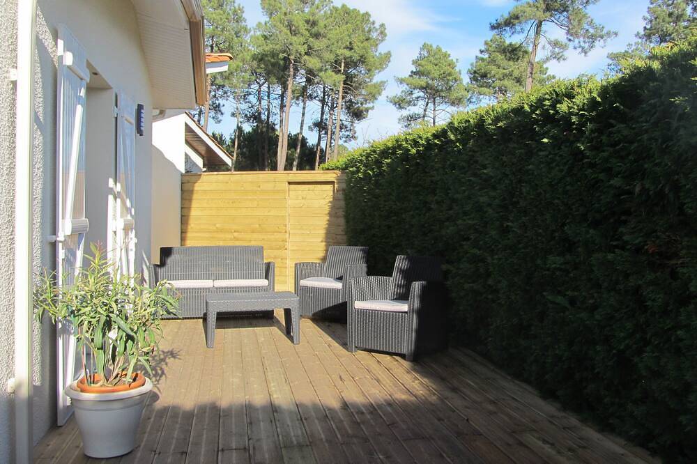 Appartement entier, Soleil & détente dans studio indépendant avec terrasse sans vis-à-vis in Andernos-les-Bains, Région d'Arcachon