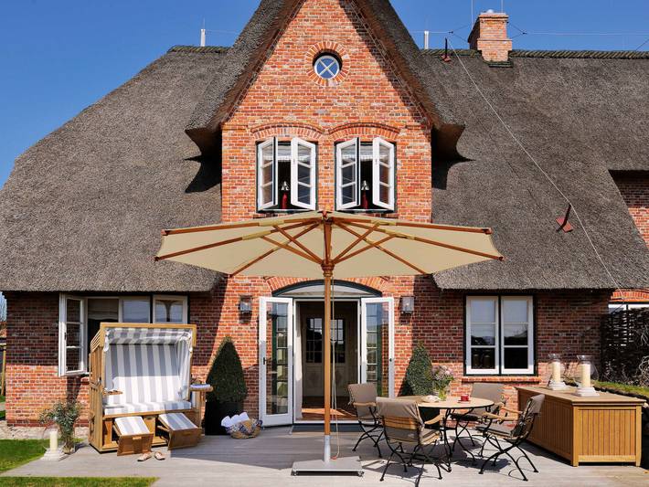 Ferienhaus für 4 Personen, mit Ausblick und Garten sowie Terrasse und Sauna, kinderfreundlich in Sylt-Ost