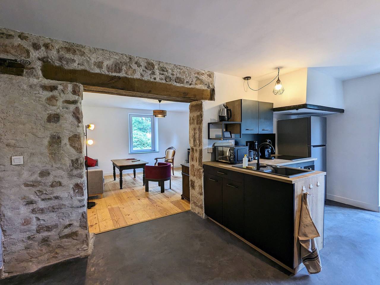 Gîte rénové avec jardin, terrasse et parking, proche Gérardmer et activités nature in Jussarupt, Saint-Dié-des-Vosges