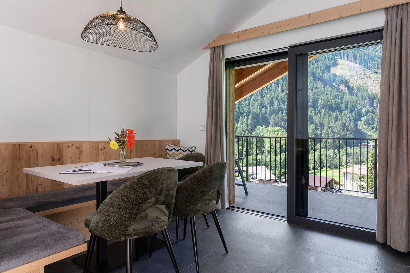 Ganze Wohnung, Ferienwohnung 'Lodge 3' mit Bergblick, Gemeinschaftsterrasse und Wi-Fi in Stubaier Alpen, Brenner