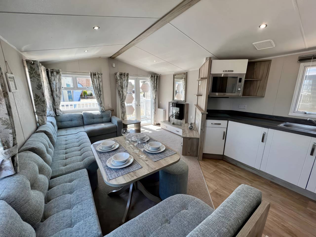 Holiday Rental for 8 People in Hayling Island, Havant
