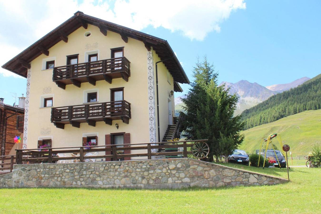 Apartment 5 mit Seeblick, Gemeinschaftsgarten und Wlan in Livigno (Stadt), Livigno