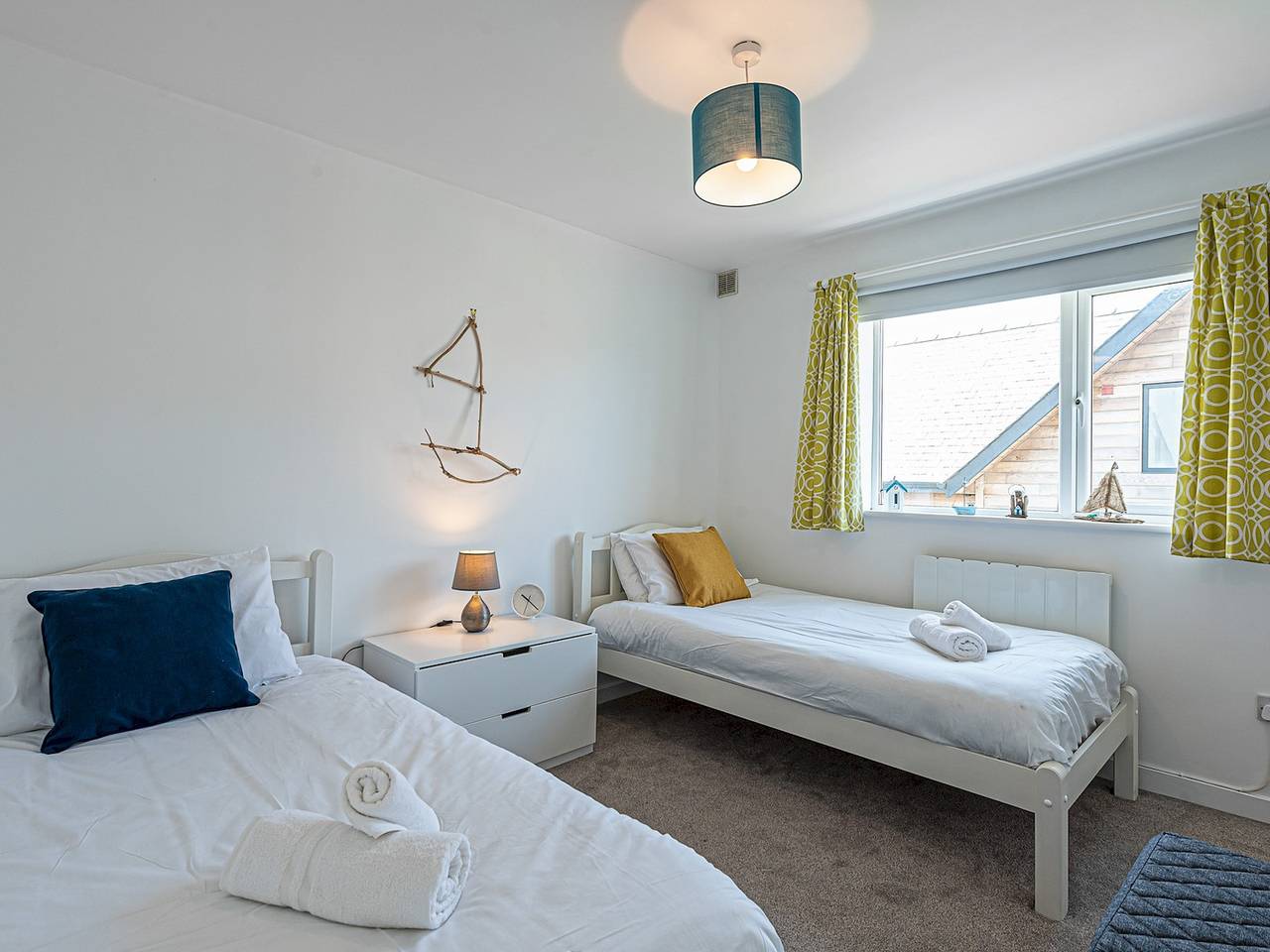 Entire apartment, Sea View Apartment in centre of Rhosneigr - Pass the Keys in Rhosneigr, Isle of Anglesey