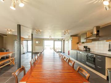 Holiday Rental for 32 People in Ouffet, Wallonia, Photo 4
