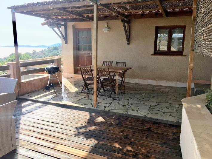 Gîte pour 4 personnes, avec vue et balcon dans Olmeto Plage - 2