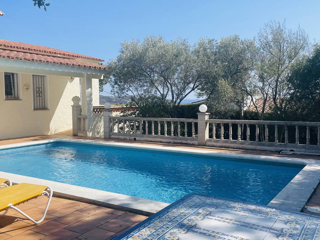Villa mit privatem Pool in Rosas für 6 Personen, ruhige Lage, moderne Ausstattung und Parkplatz in El Mas Fumats, Roses
