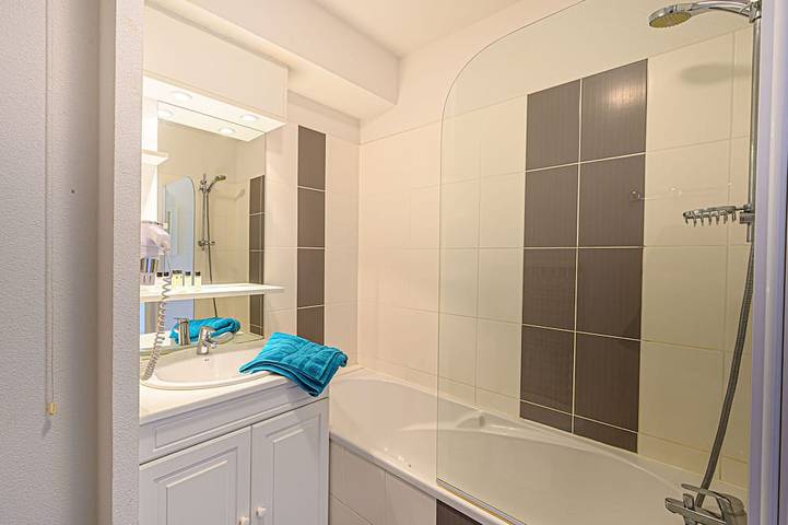 Gîte pour 2 personnes, avec piscine à Plescop - 2