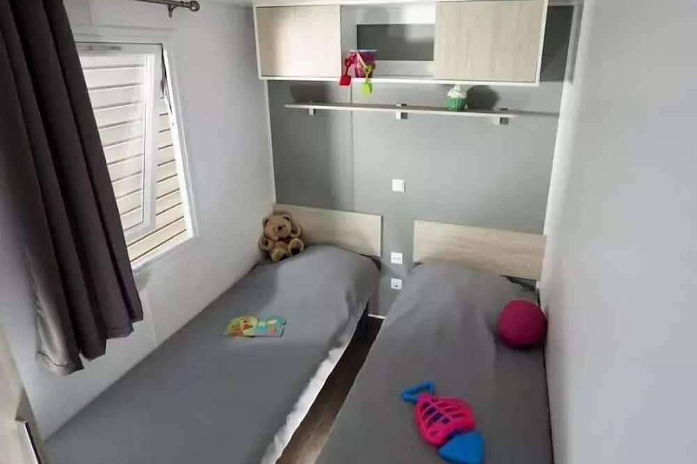 Mobil home Evo 3 pièces 4/6 personnes + Tv in Ambon, Côte des Mégalithes