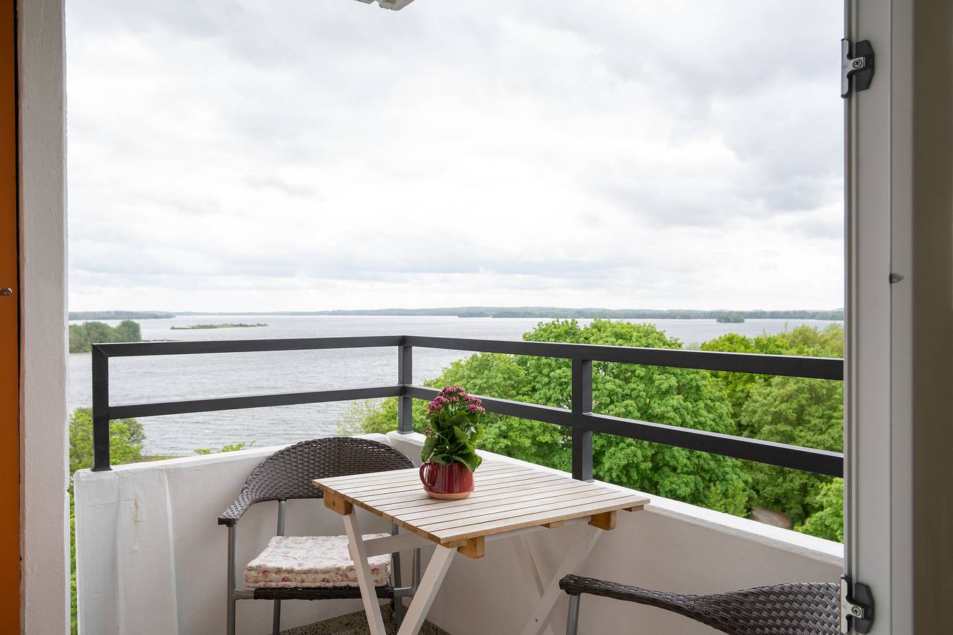 Vakantieappartement voor 2 personen met uitzicht op het meer, foto 7