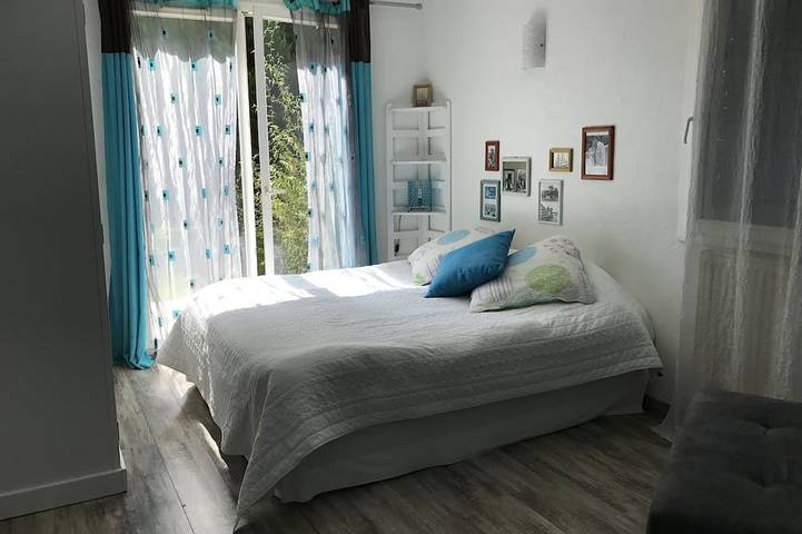 Villa pour 5 personnes, avec jacuzzi et jardin à Roquefort-les-Pins - 2