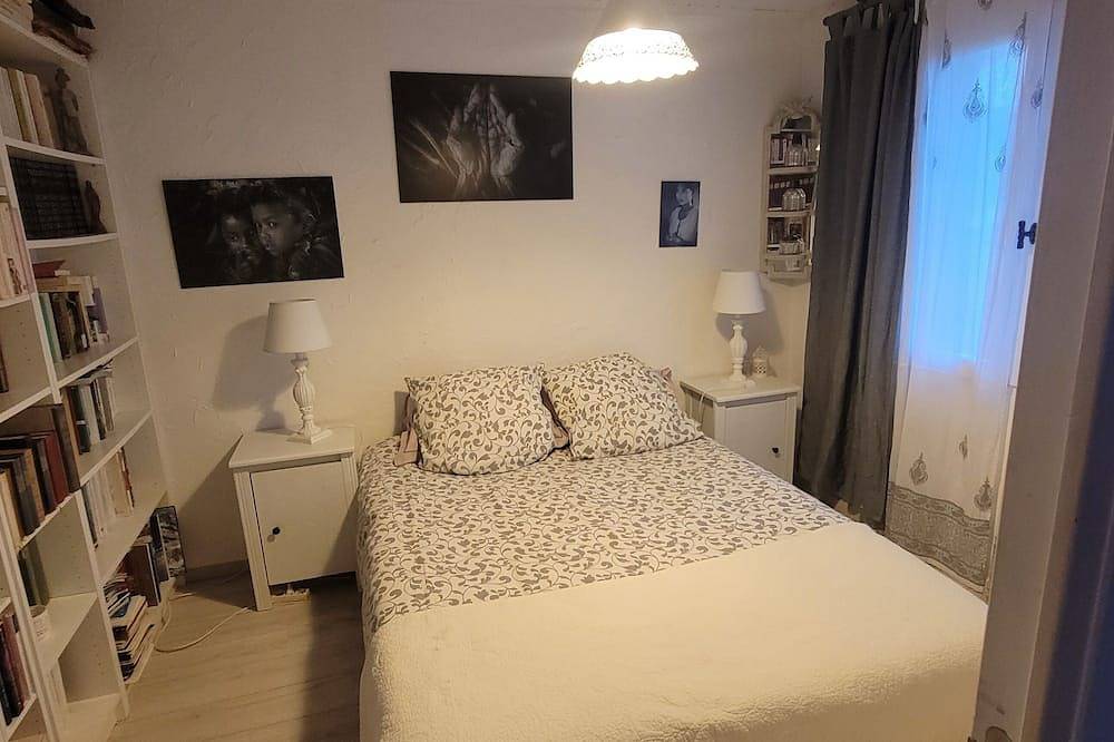 Petite Maison Sous les Arbres in Camps-la-Source, Brignoles region