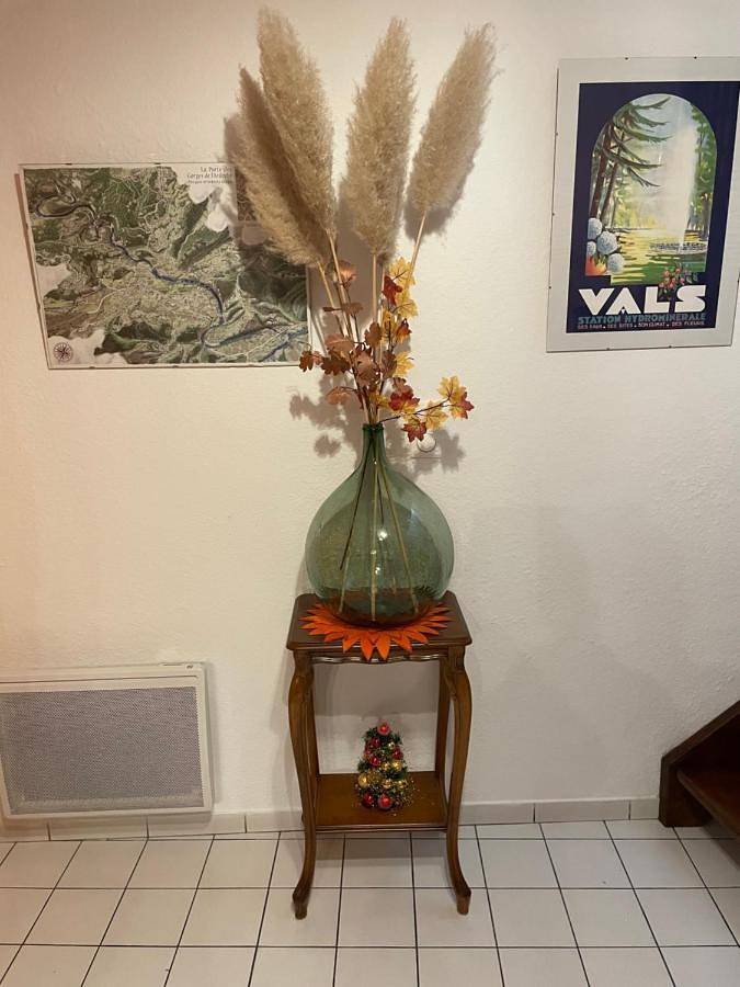 Location de vacances pour 4 personnes, avec jardin à Labégude - 2