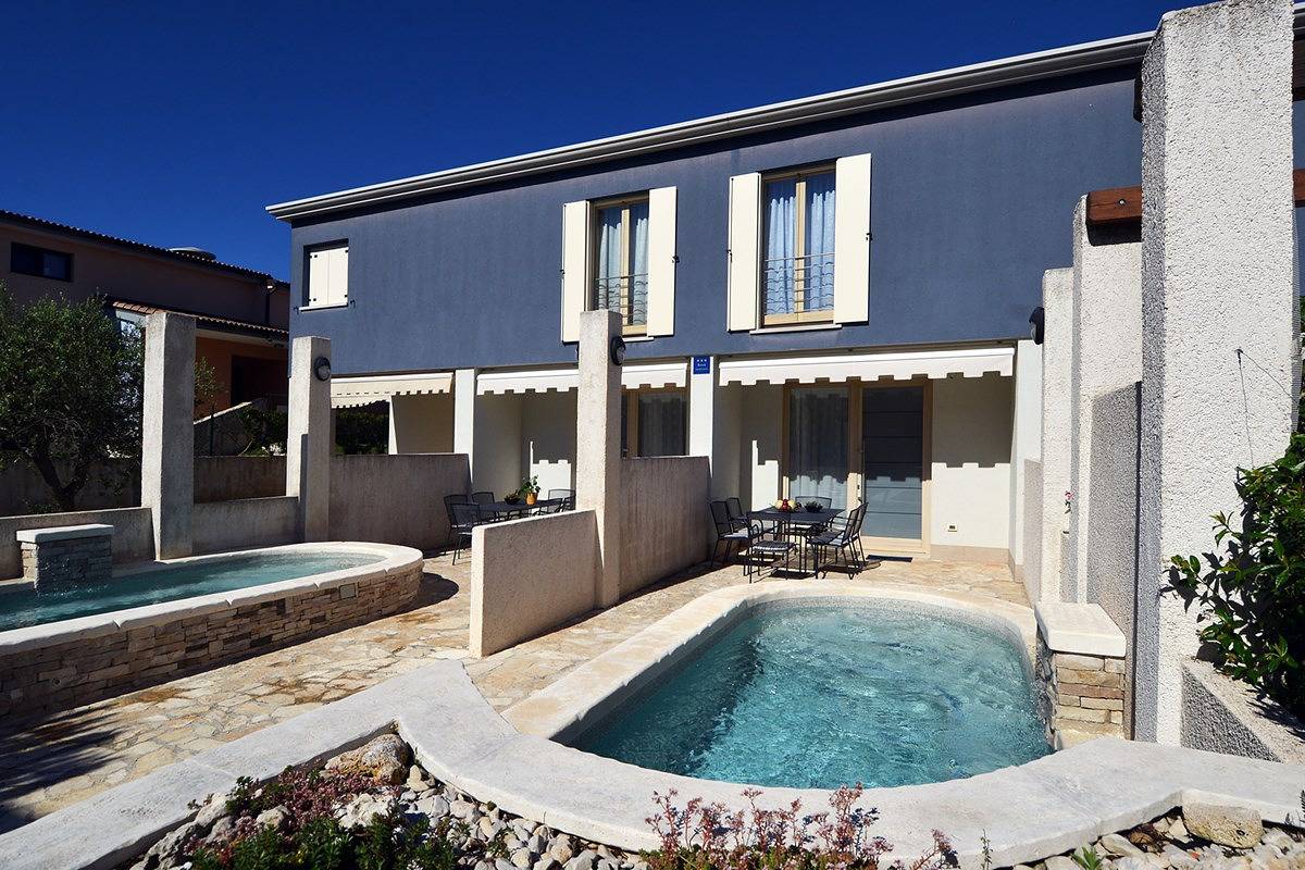 Holiday house with private pool for 12 persons approx. 166 qm in Banjole, Istria (Istrian Riviera) in Banjole, Południowe Wybrzeże Istrii