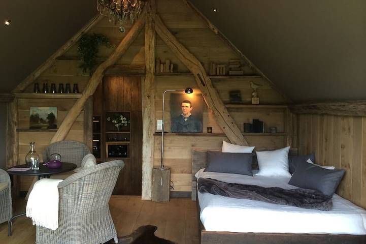 Gîte pour 3 personnes, avec terrasse ainsi que jacuzzi et jardin dans Valorbiquet - 4